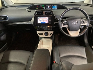 TOYOTA PRIUS 2017