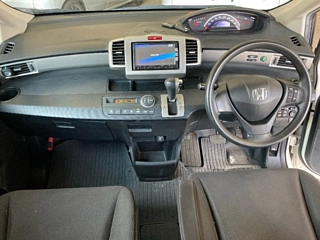 HONDA FREED 2012