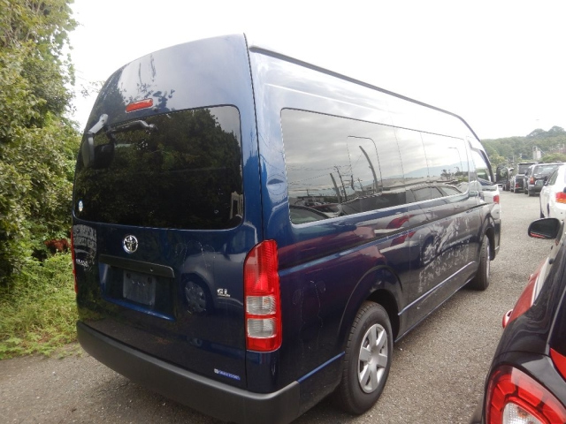 TOYOTA HIACE 2017