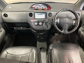 TOYOTA SIENTA 2012
