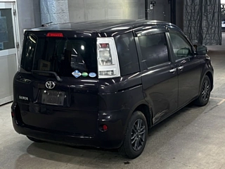 TOYOTA SIENTA 2012