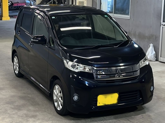 MITSUBISHI EK CUSTOM 2013