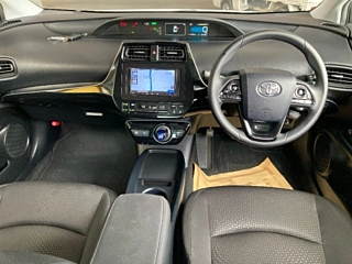 TOYOTA PRIUS 2020