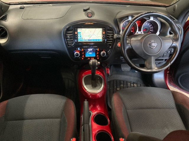 NISSAN JUKE 2012