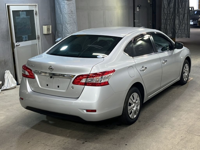 NISSAN SYLPHY 2018