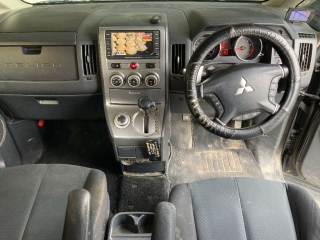 MITSUBISHI DELICA D5 2008