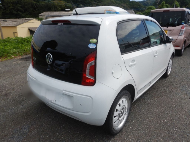 VOLKSWAGEN UP 2013