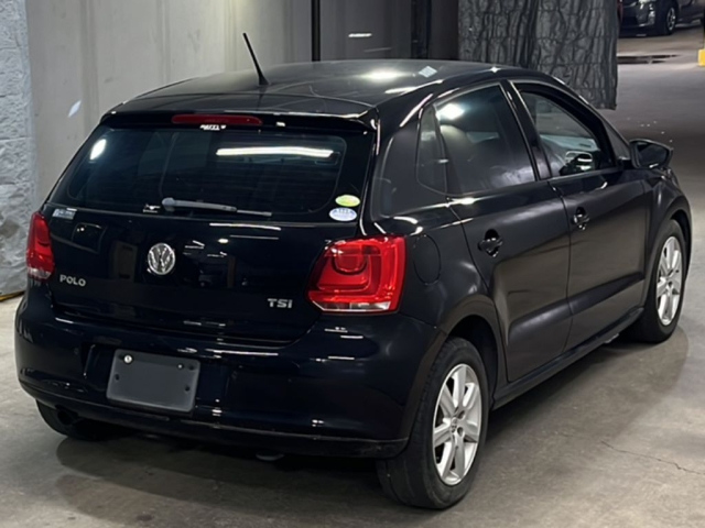 VOLKSWAGEN POLO 2011