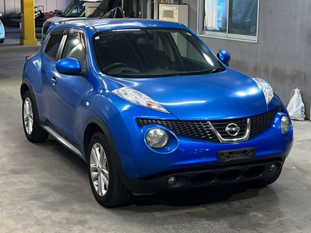 NISSAN JUKE 2011
