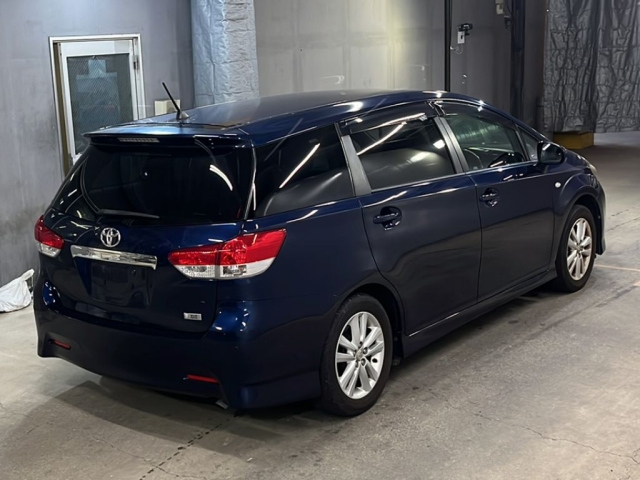 TOYOTA WISH 2009