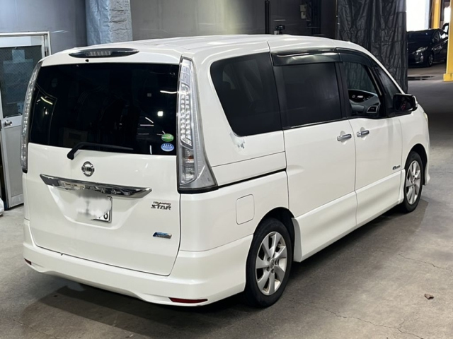 NISSAN SERENA 2013