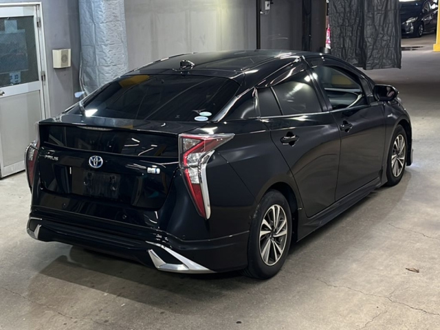 TOYOTA PRIUS 2018