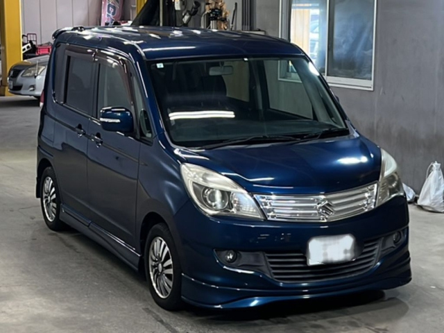 SUZUKI SOLIO 2011