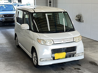 DAIHATSU TANTO 2009