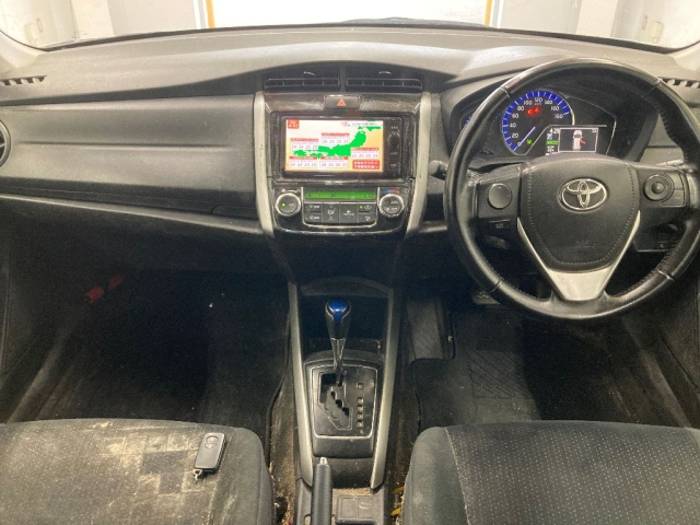 TOYOTA COROLLA FIELDER 2016