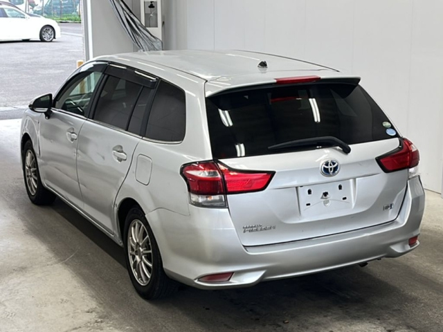 TOYOTA COROLLA FIELDER 2016