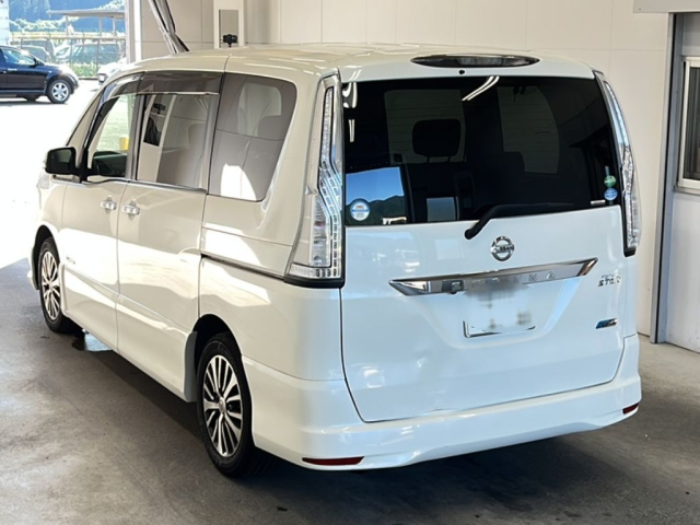 NISSAN SERENA 2014