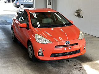 TOYOTA AQUA 2014