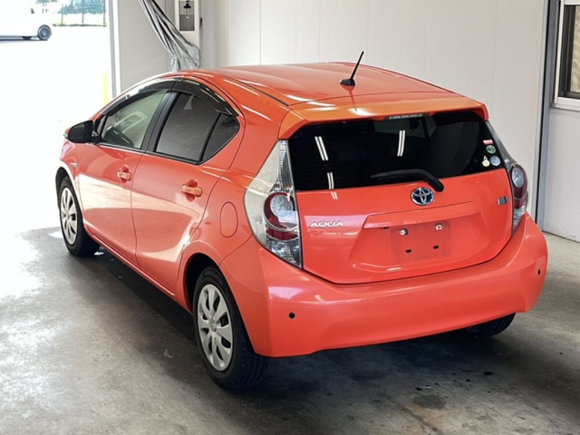 TOYOTA AQUA 2014
