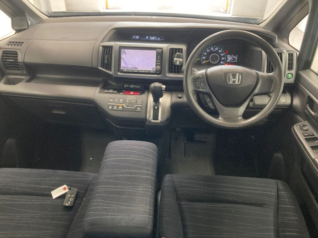 HONDA STEP WAGON 2011