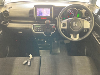 HONDA N BOX 2017