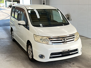 NISSAN SERENA 2010