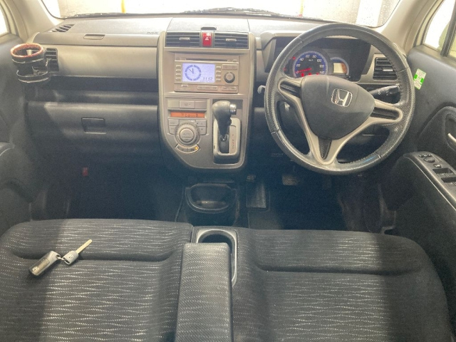 HONDA ZEST 2011
