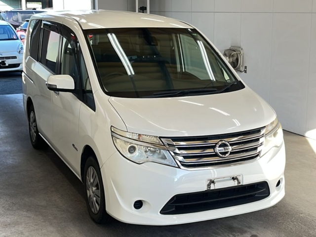 NISSAN SERENA 2014