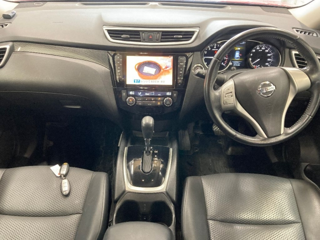 NISSAN X-TRAIL 2014