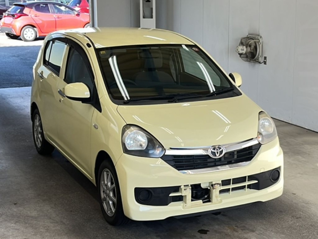 TOYOTA PIXIS EPOCH 2014
