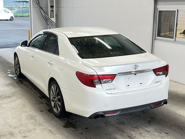 TOYOTA MARK X 2013