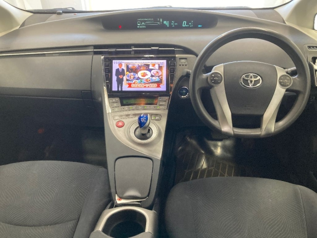 TOYOTA PRIUS 2013