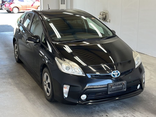TOYOTA PRIUS 2013