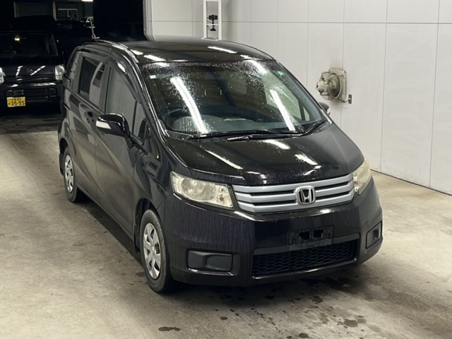 HONDA FREED 2012