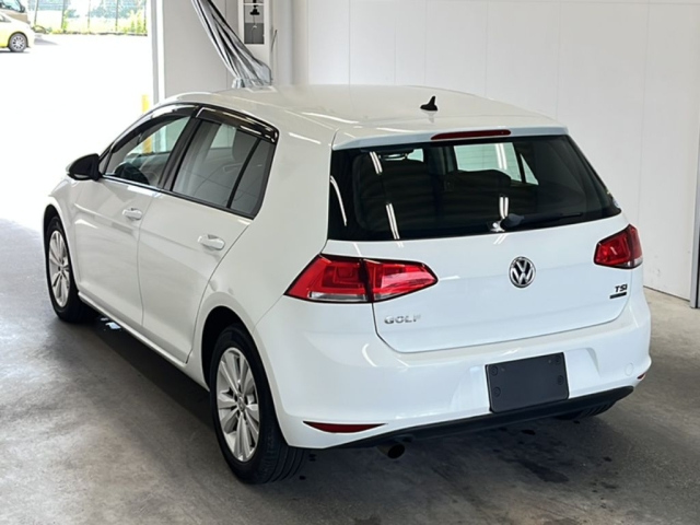 VOLKSWAGEN GOLF 2014