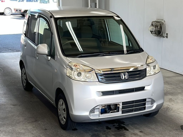 HONDA LIFE 2011