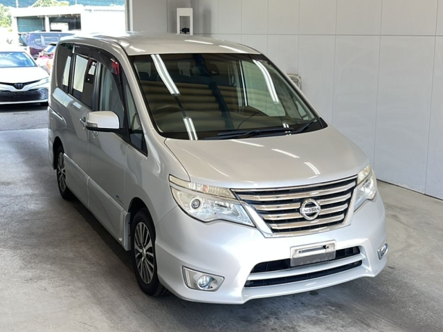 NISSAN SERENA 2014