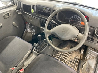MITSUBISHI MINICAB TRUCK 2011