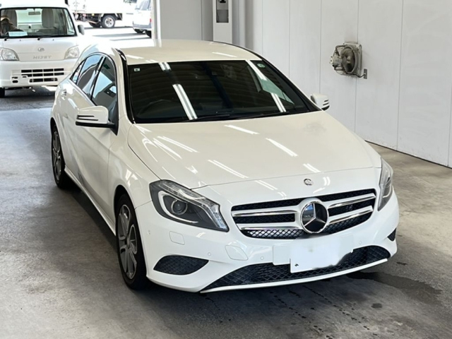 MERCEDES BENZ A CLASS 2015