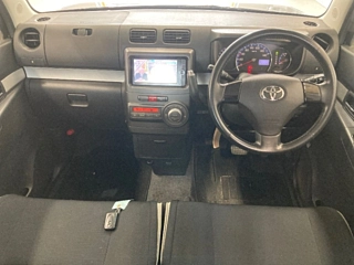 TOYOTA PIXIS SPACE 2012