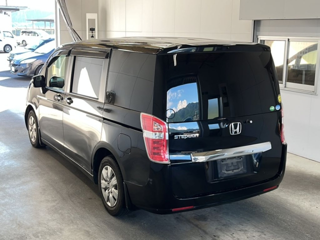 HONDA STEP WAGON 2013