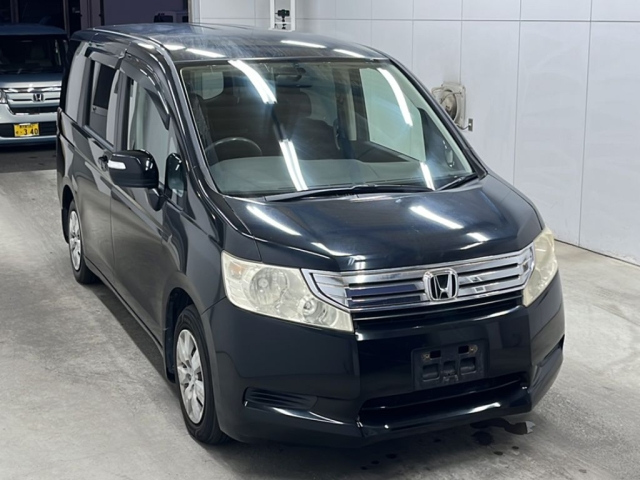 HONDA STEP WAGON 2010