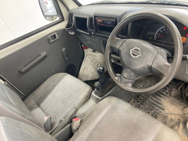 NISSAN CLIPPER TRUCK 2011