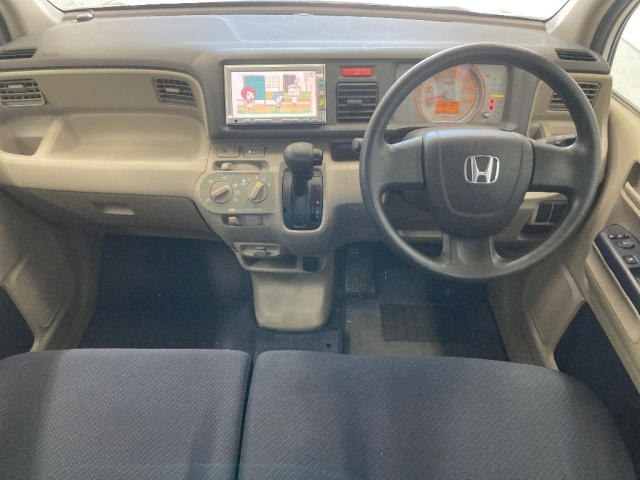 HONDA LIFE 2010