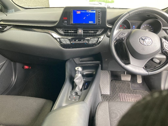 TOYOTA C-HR 2018