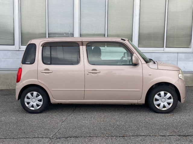 DAIHATSU MIRA 2011