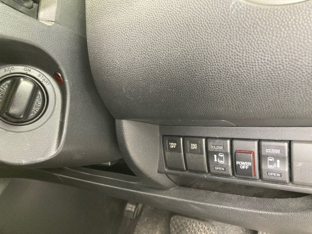 MAZDA BIANTE 2010