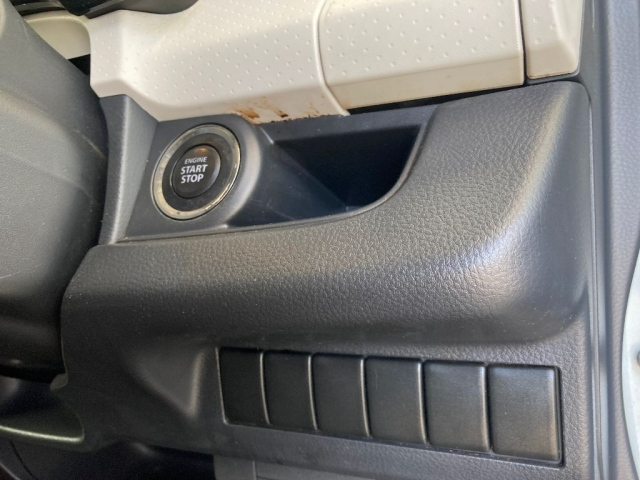 SUZUKI MRWAGON 2013