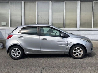 MAZDA DEMIO 2010
