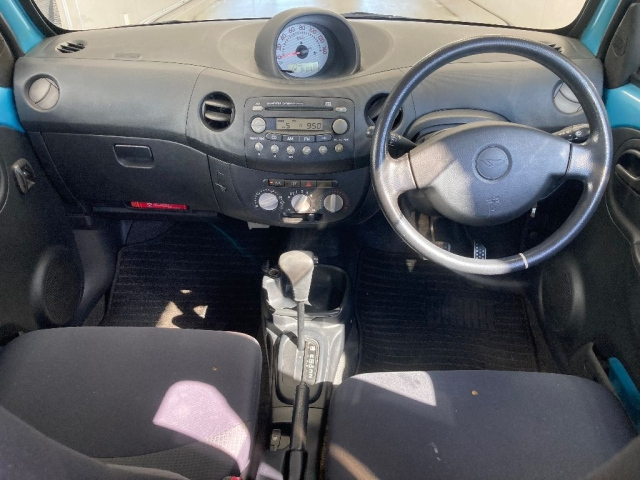 DAIHATSU ESSE 2011